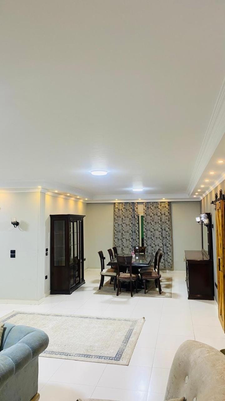 المهندسين Apartment in Egypt