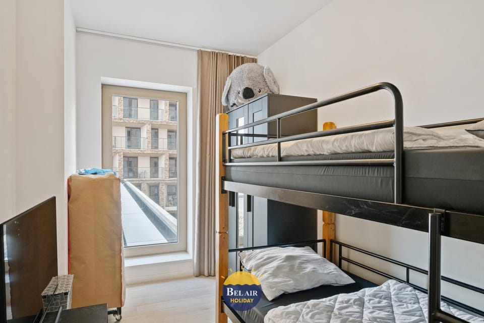Bed, Photo of the whole room, Bedroom, bunk bed
