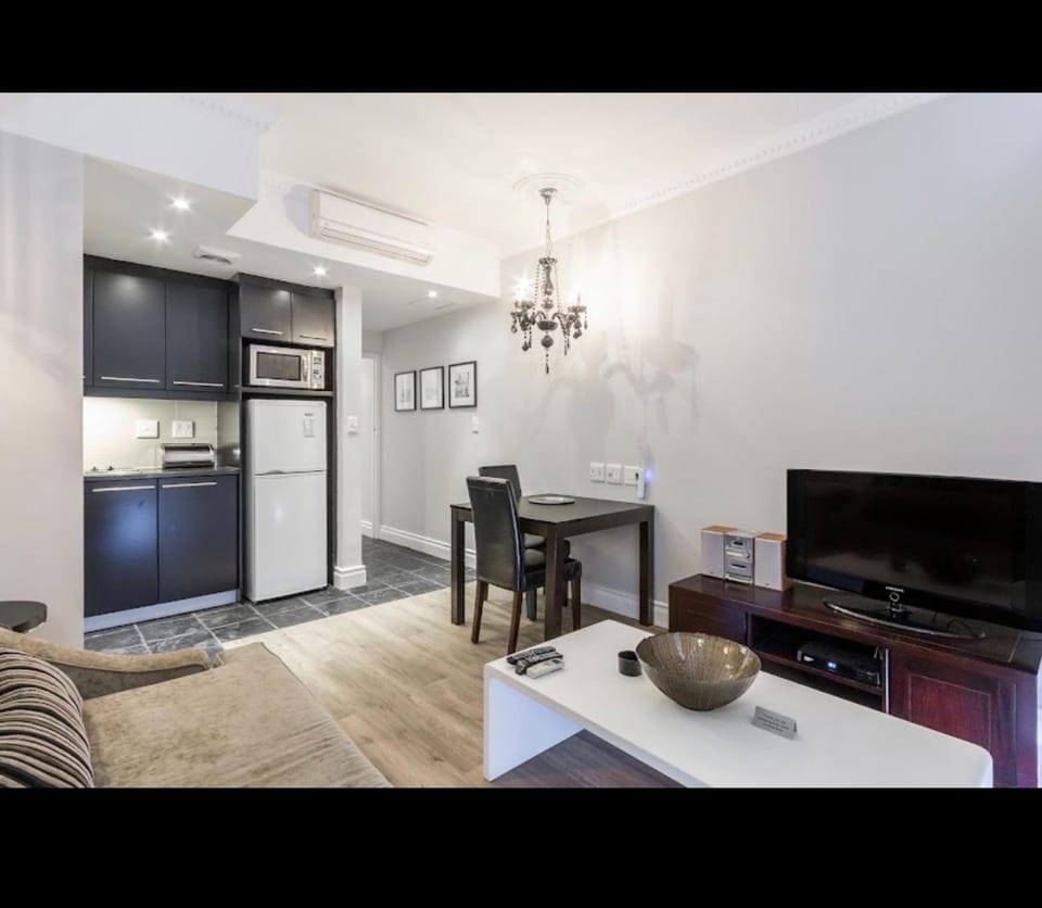 Communal lounge/ TV room, TV and multimedia, Living room