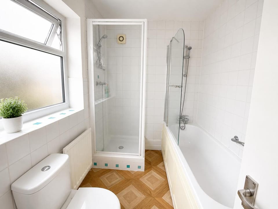 Contractor Student and Business City Centre Stays Transport Links Vacation rental in Wolverhampton