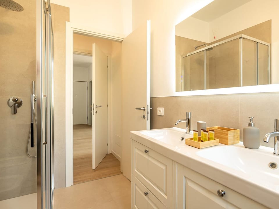 Casa Rita - Casa vacanze - free parking terrazze e giardino area barbecue FIRST CLASS Apartment in Province of Brescia