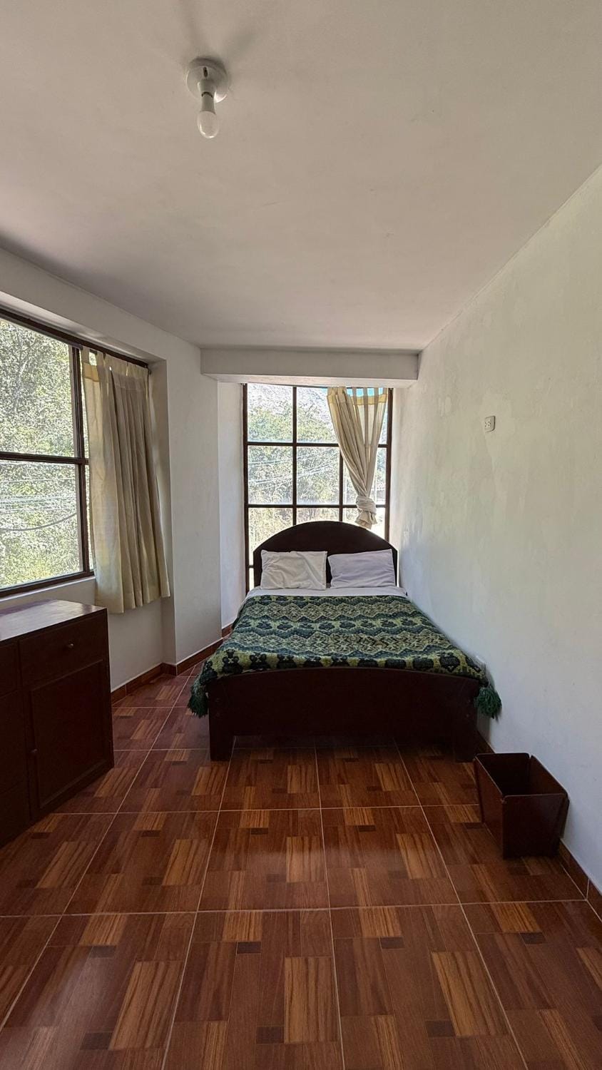 Hotel Aylluq Wasin Casa de Familia habitación matrimonial Hotel in Urubamba