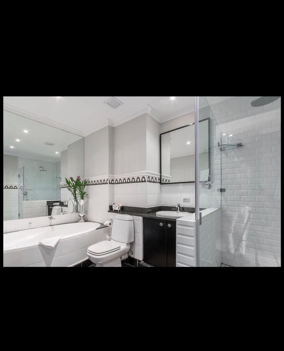 Bathroom, Bath