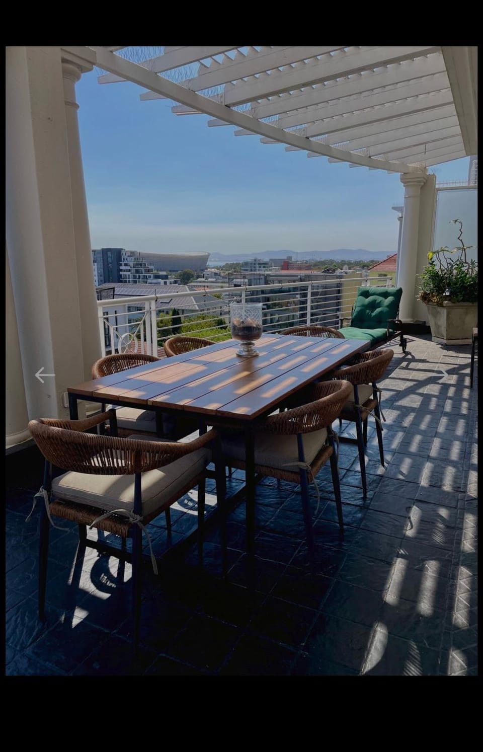 Patio, Dining area