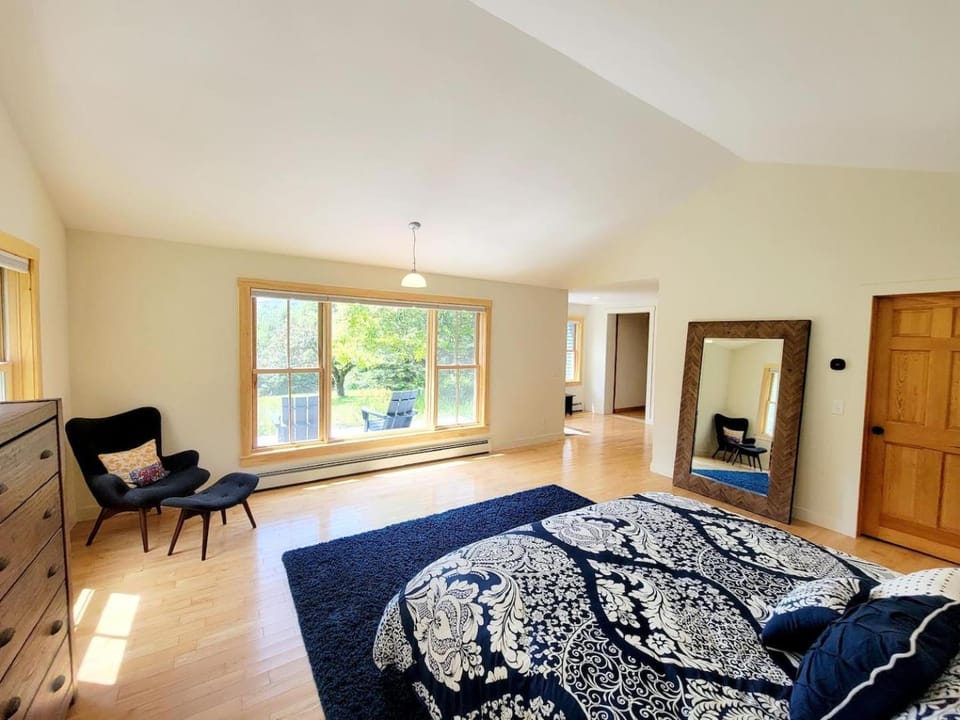 Bluebird Cottage - Three Min to Sugarbush Resort House in Warren