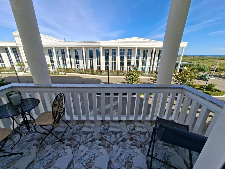 Velipoja Grand Apartment Apartment in Montenegro