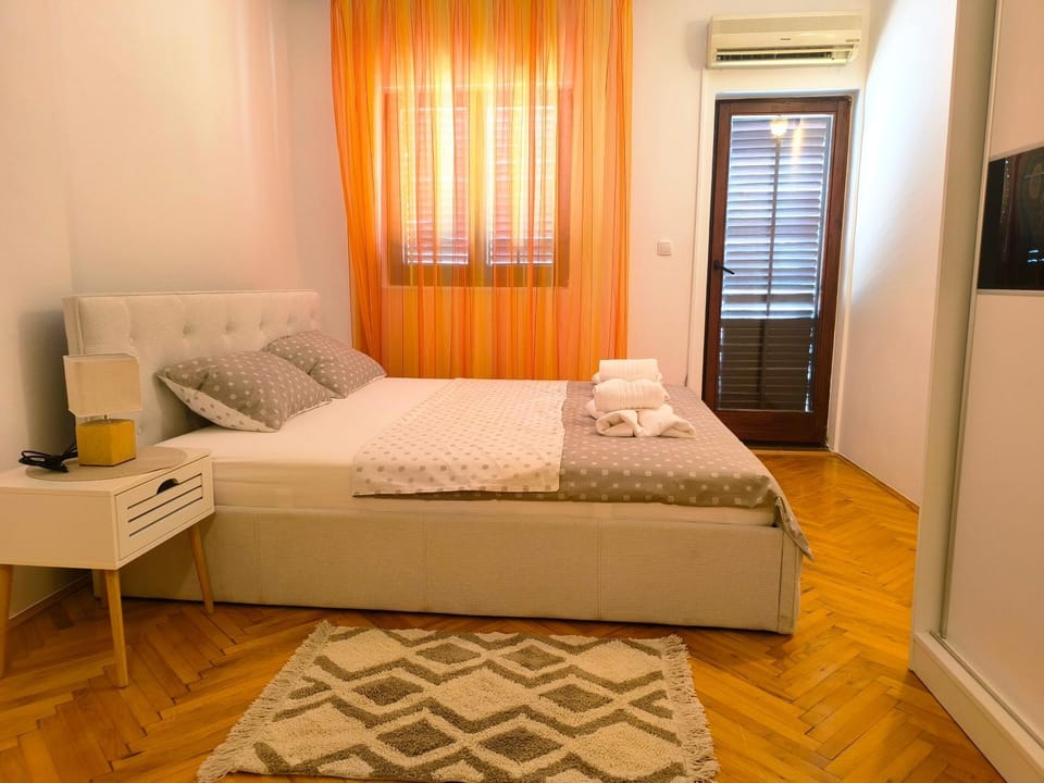 Apartment Malenko - Charming 2-Bedroom house near Old Town Apartment in Šibenik