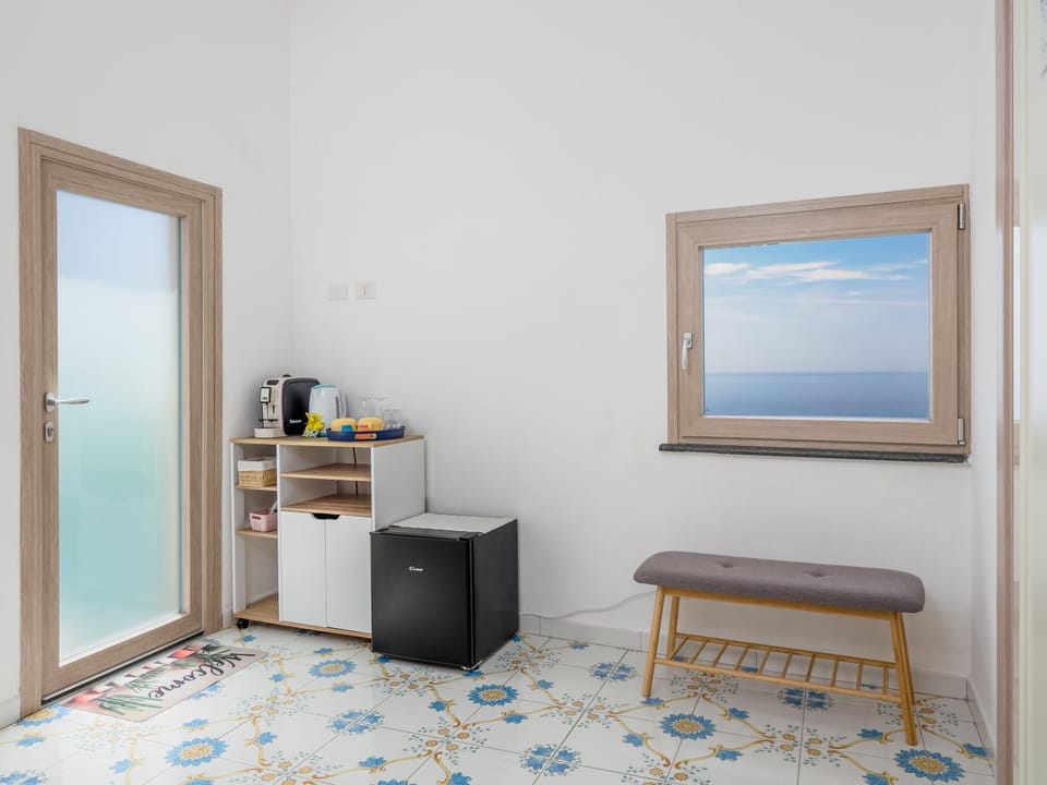 minibar