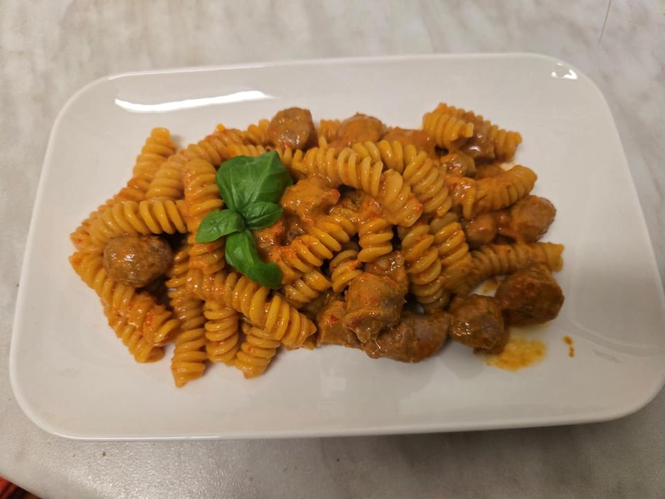 Restaurant/places to eat, Food and drinks, Dinner