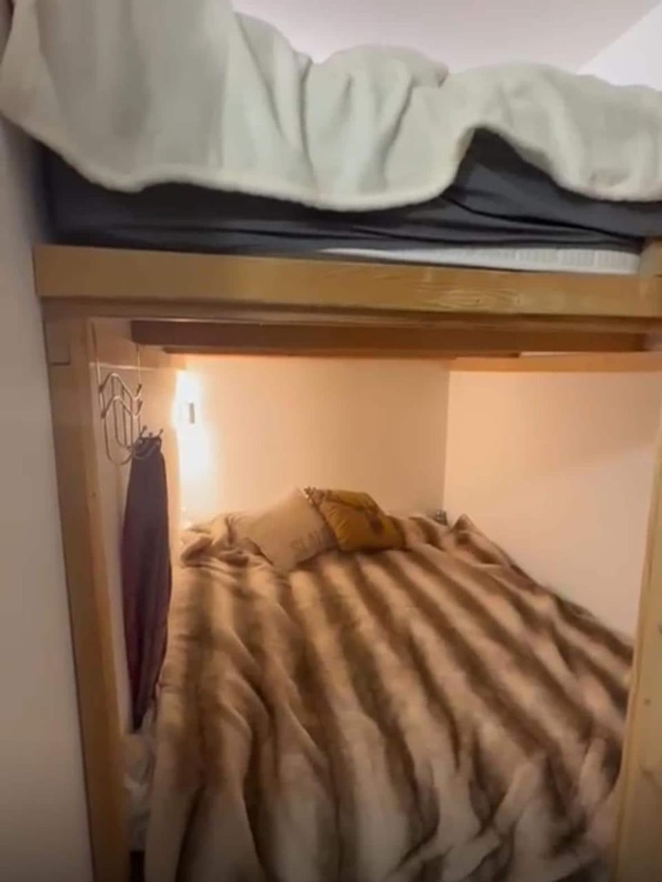 bunk bed