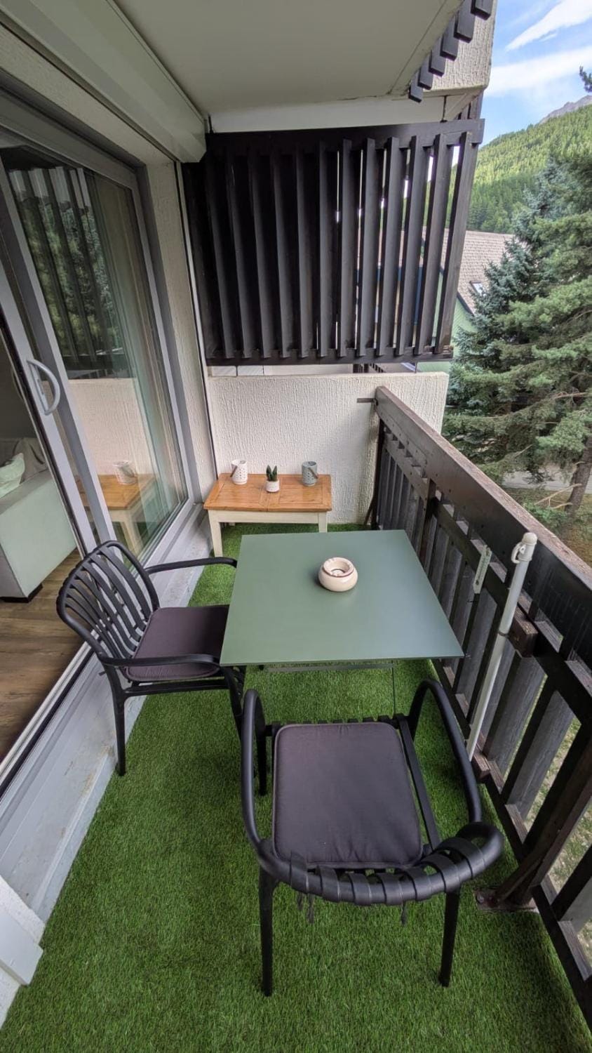 Balcony/Terrace, Dining area
