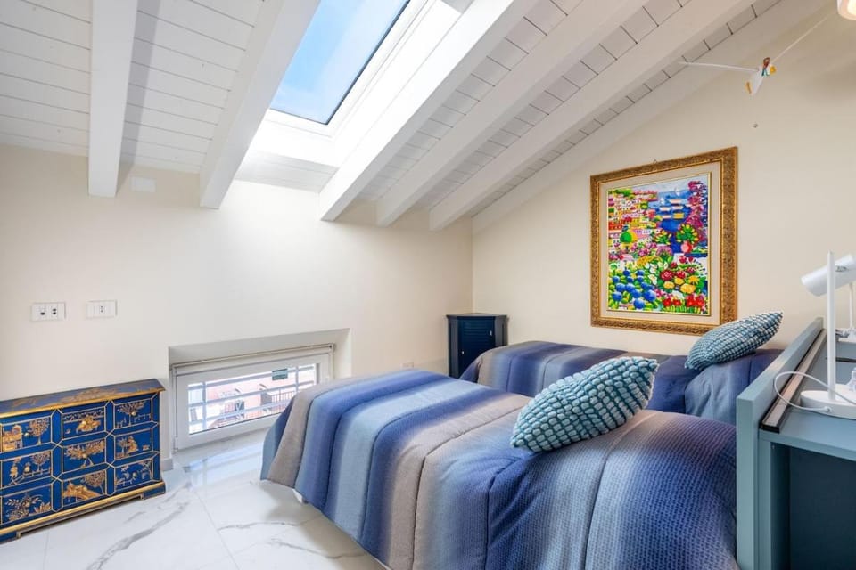 Luxury penthouse for 6 guests, free parking Apartment in Sestri Levante