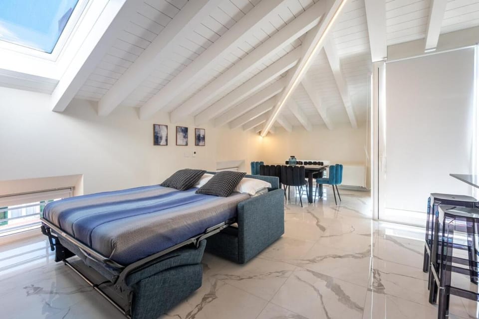 Luxury penthouse for 6 guests, free parking Apartment in Sestri Levante