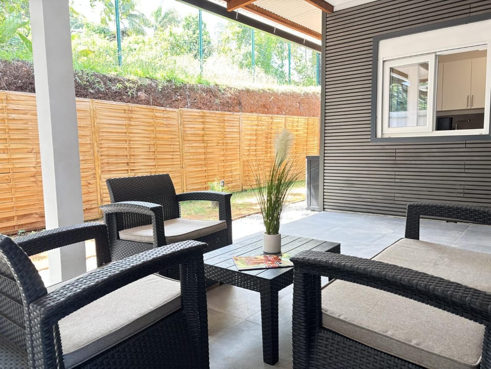 Patio, Day, Garden, Seating area, Garden view