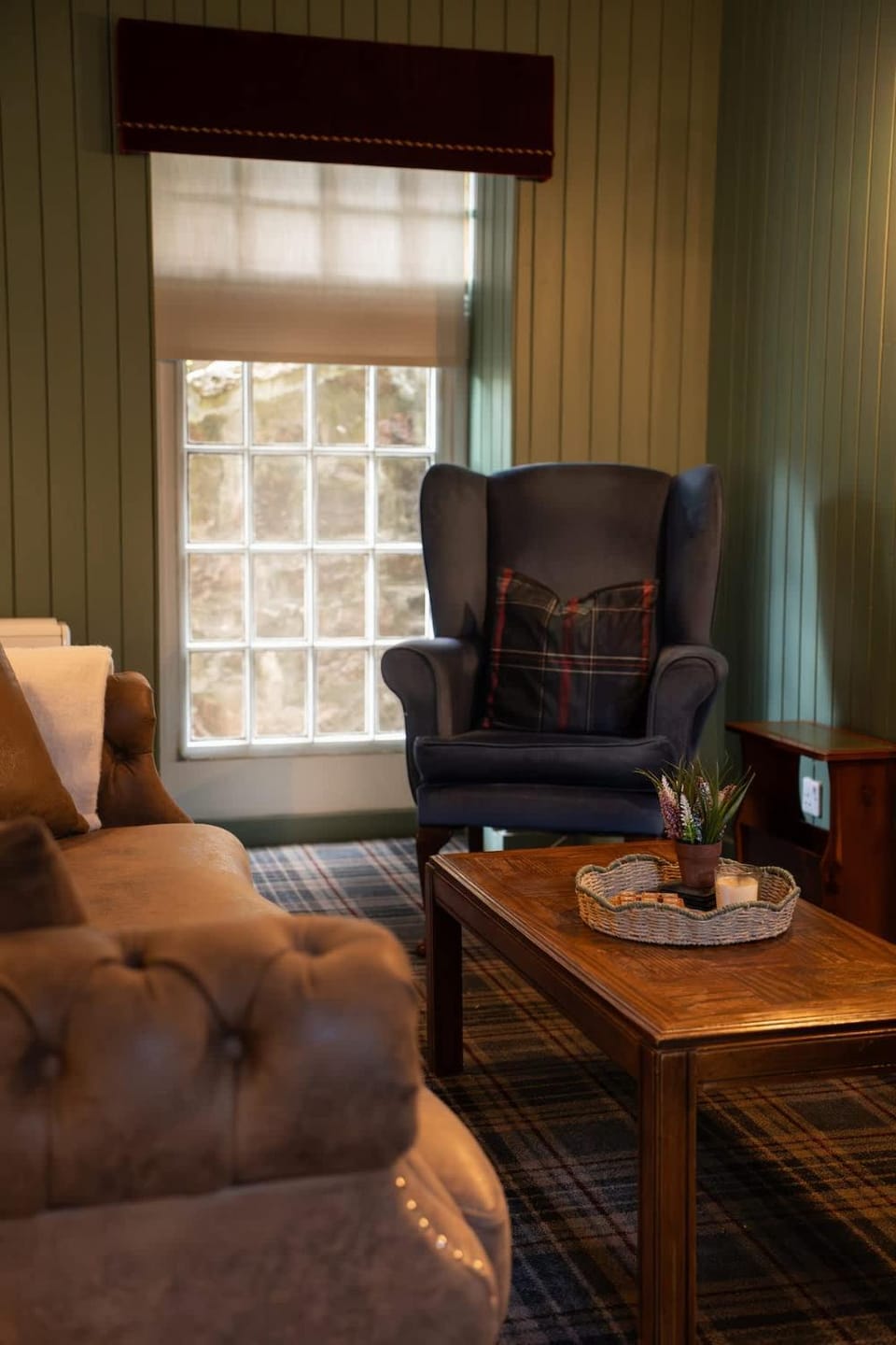Fairytale Scots Baronial Coach House in Ballater, Royal Deeside near Balmoral Castle House in Ballater
