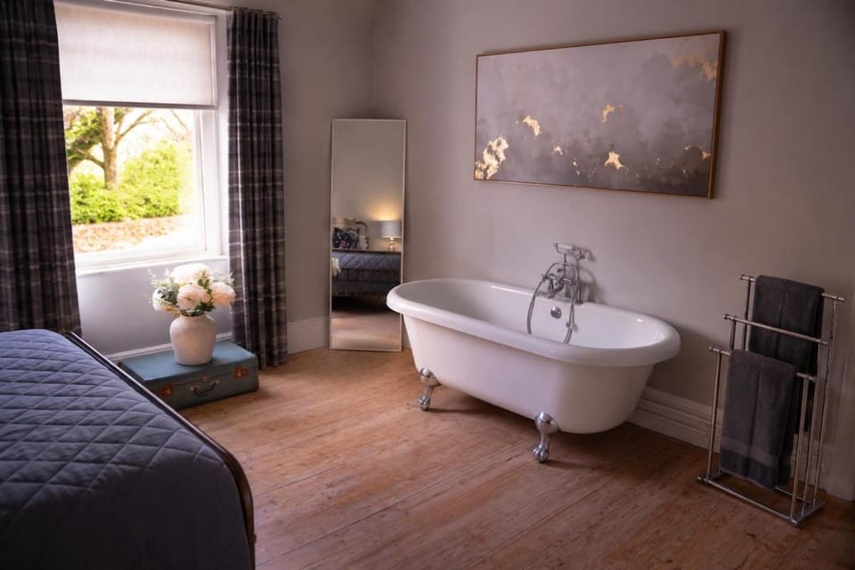 Fairytale Scots Baronial Coach House in Ballater in Royal Deeside House in Ballater