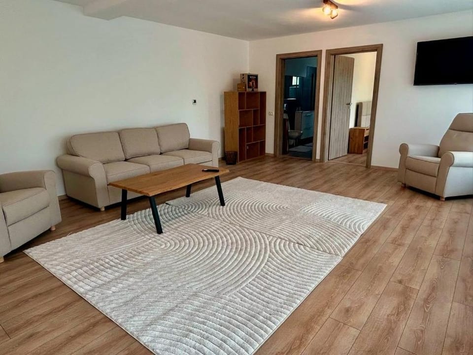 Easy Living UpHill Apartment in Brasov