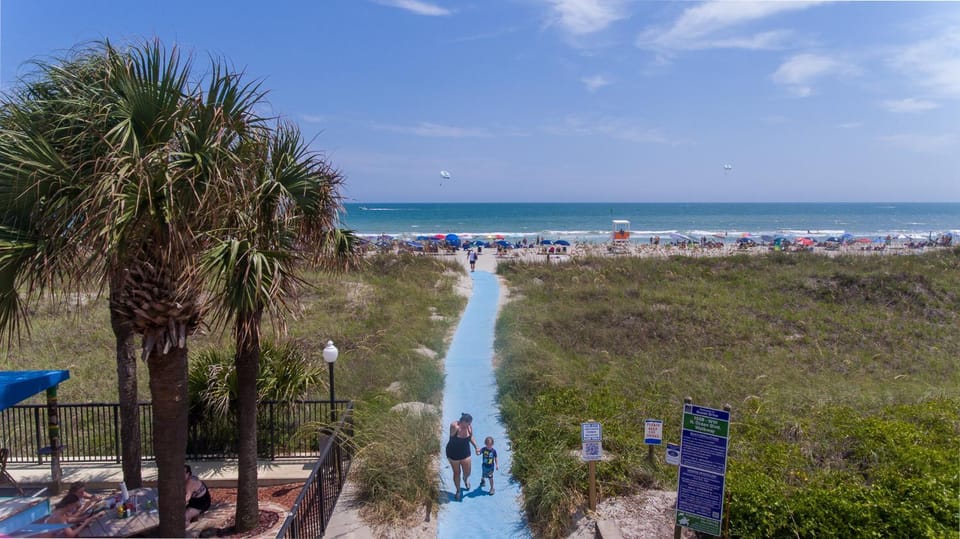 7011 - Type B Oceanview Corner Apartment in North Myrtle Beach