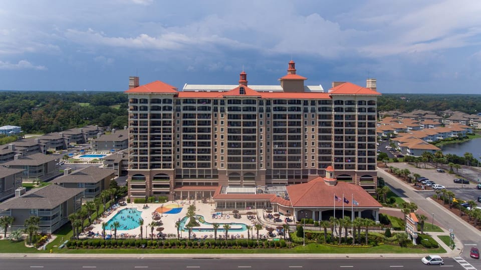 8012 - Type C Angled Oceanview Apartment in North Myrtle Beach