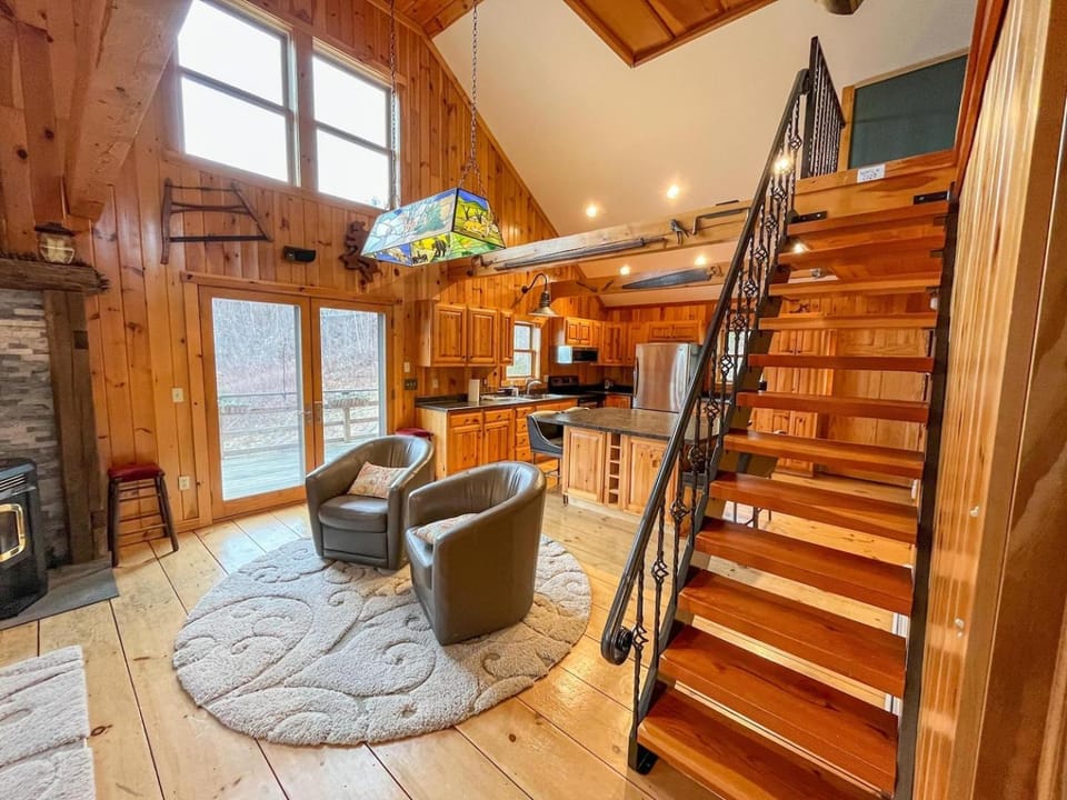 Beautiful North Fayston Home W Hot Tub & Views House in Fayston