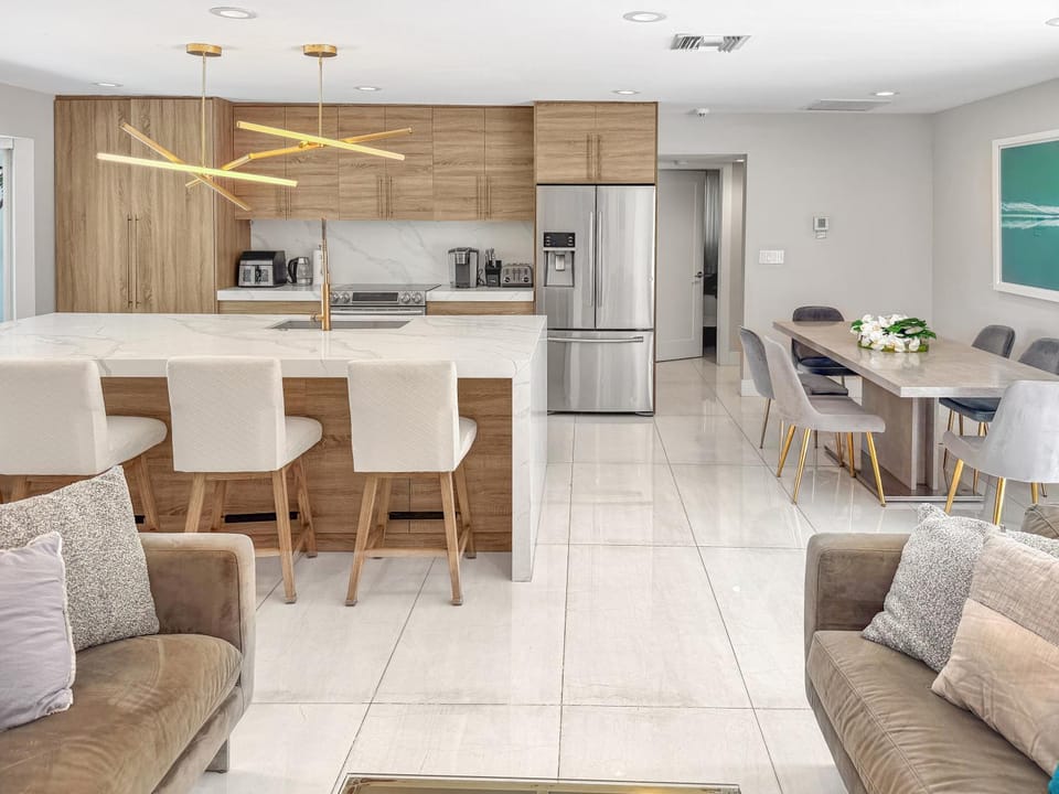 Kitchen or kitchenette, Living room, Dining area, stove
