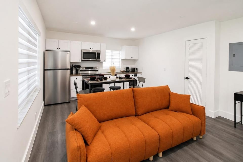 Cozy Fort Lauderdale Home Next to Beach & Airport Apartment in Oakland Park