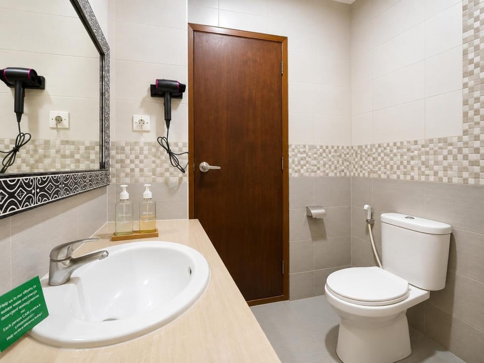 Shower, Toilet, Bathroom, Bathroom