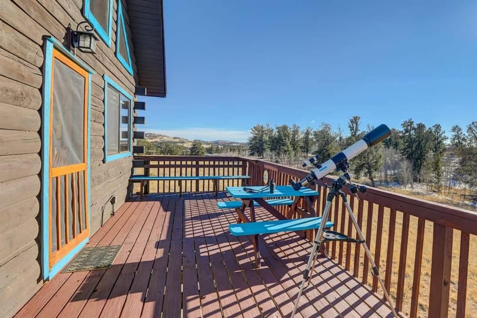 Secluded Mtn Escape- Rec Room & 35 Acres House in Park County