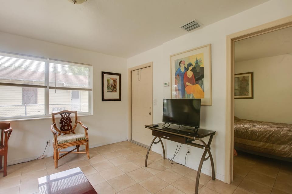 Walk to Dtwn! Pet-Friendly Condo in Delray Beach House in Delray Beach