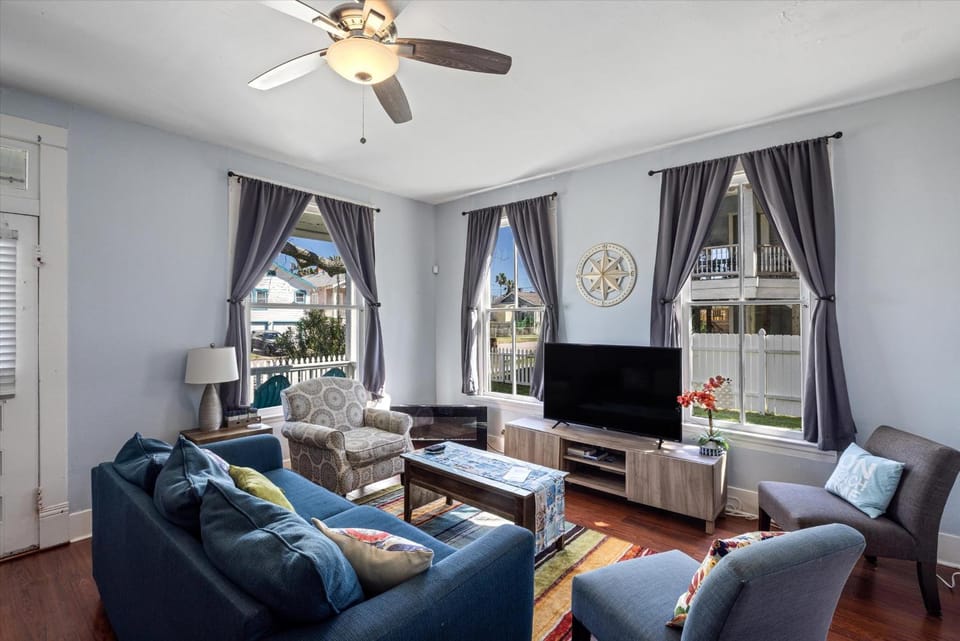 Seas the Breeze House in Galveston Island