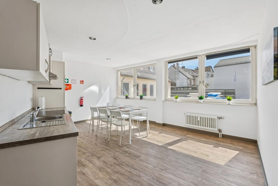 Dining area, Food, heating, kitchen