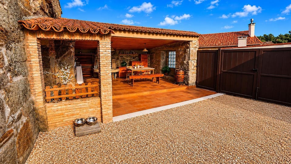 BBQ facilities, Dining area