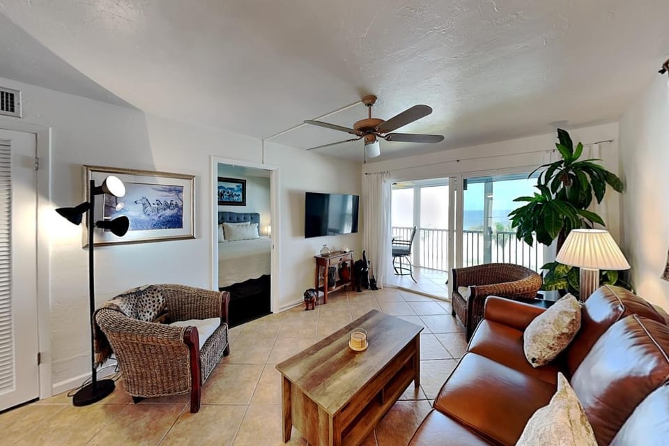 TV and multimedia, Balcony/Terrace, Living room, Seating area, Sea view, furniture