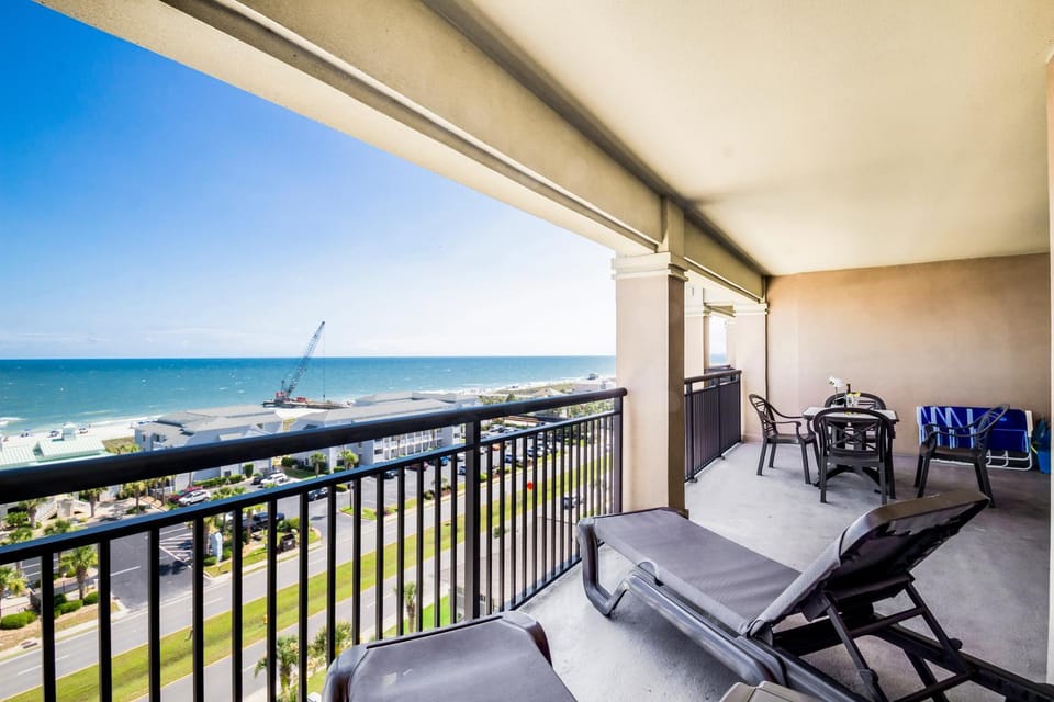 9010 - Type A Oceanview Apartment in North Myrtle Beach
