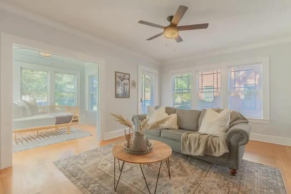 Downing Street Retreat A & B- Entire Duplex House in Jacksonville