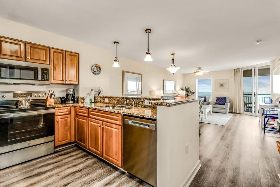 8008 - Type A Oceanview Apartment in North Myrtle Beach