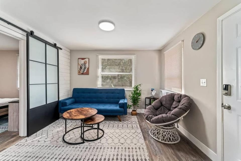 Flagler Haus 1535 - TV AC WiFi Apartment in Jacksonville