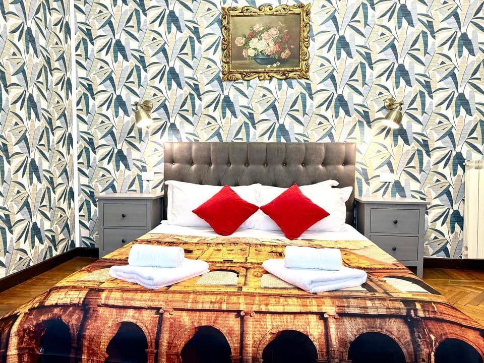 Bed, Living room, Bedroom