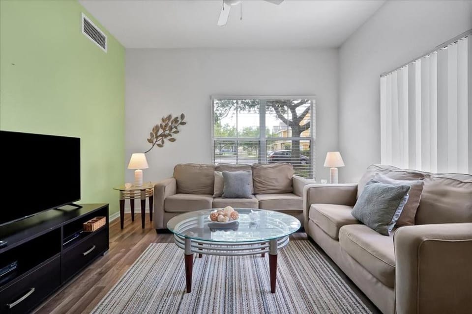 Happy Place Retreat | Pet Friendly Home House in Kissimmee