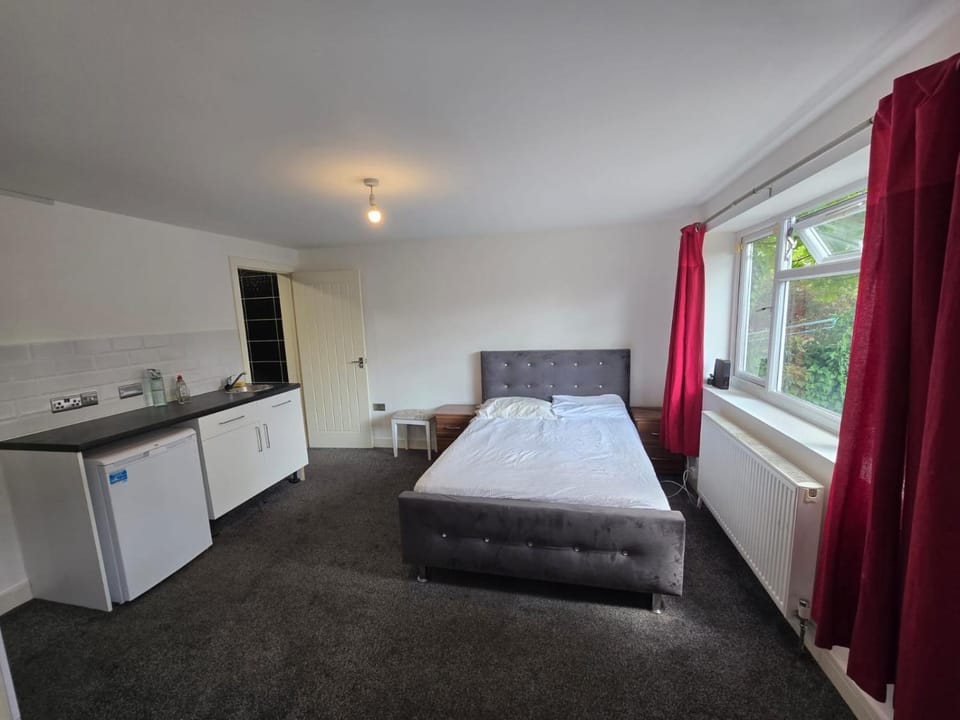 Comfortable ensuite bedroom Bed and Breakfast in Oxford