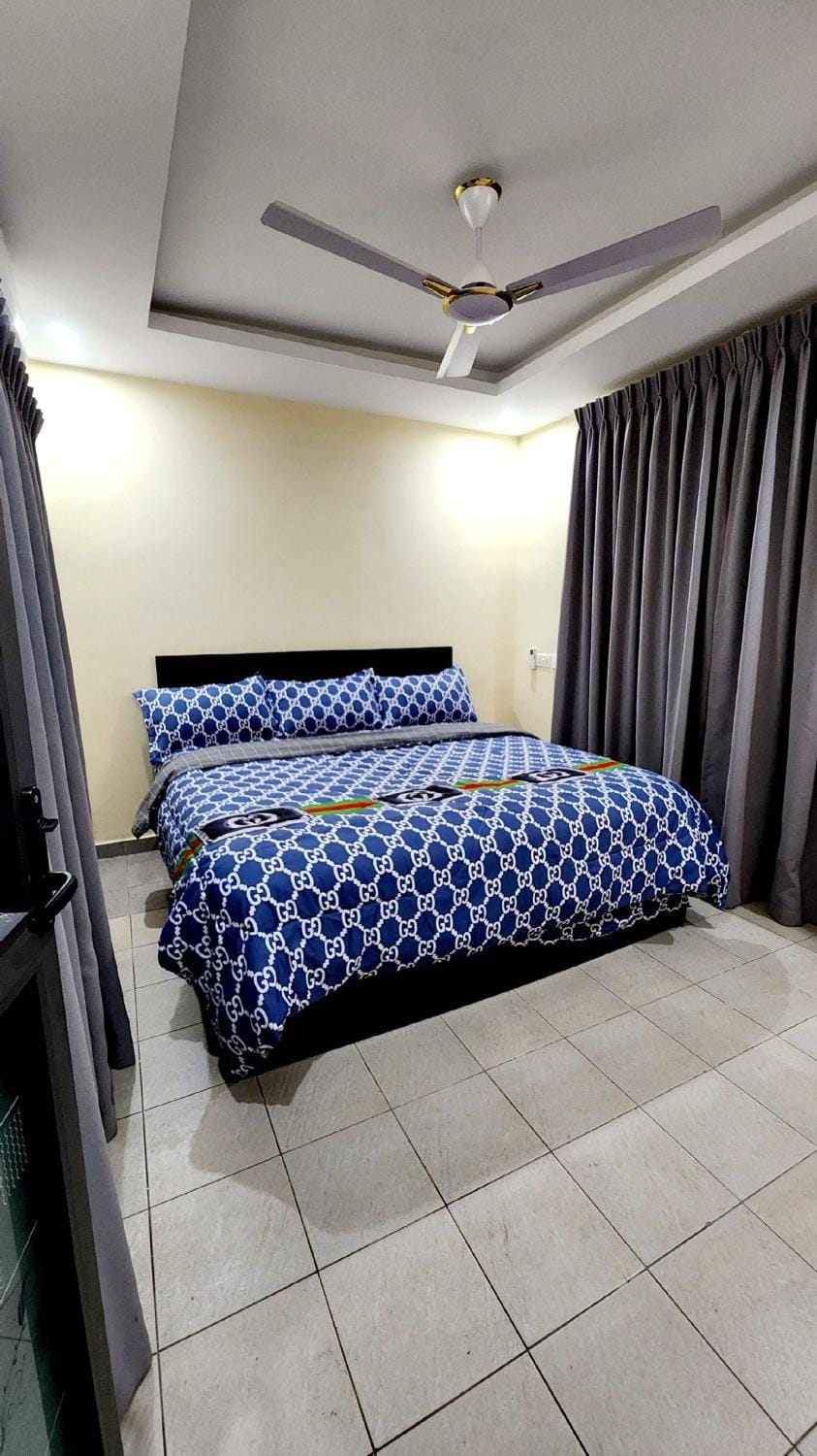 Executive Deluxe Studio Apt-Osu Apartment in Accra