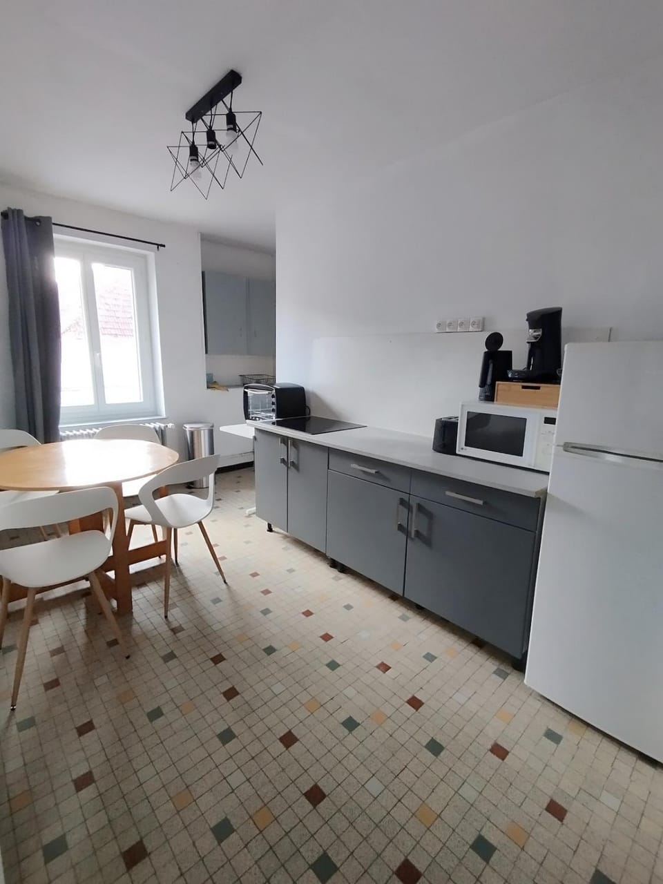 MAGNY-COURS Appt St Vincent avec garage, proche du circuit et de l'A77 Apartment in Bourgogne-Franche-Comté