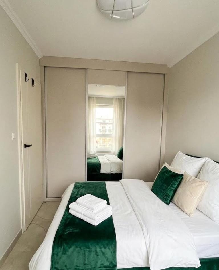 Bed, Bedroom, towels, wardrobe
