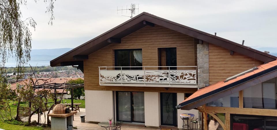 Le nid bucolique Bed and Breakfast in Haute-Savoie