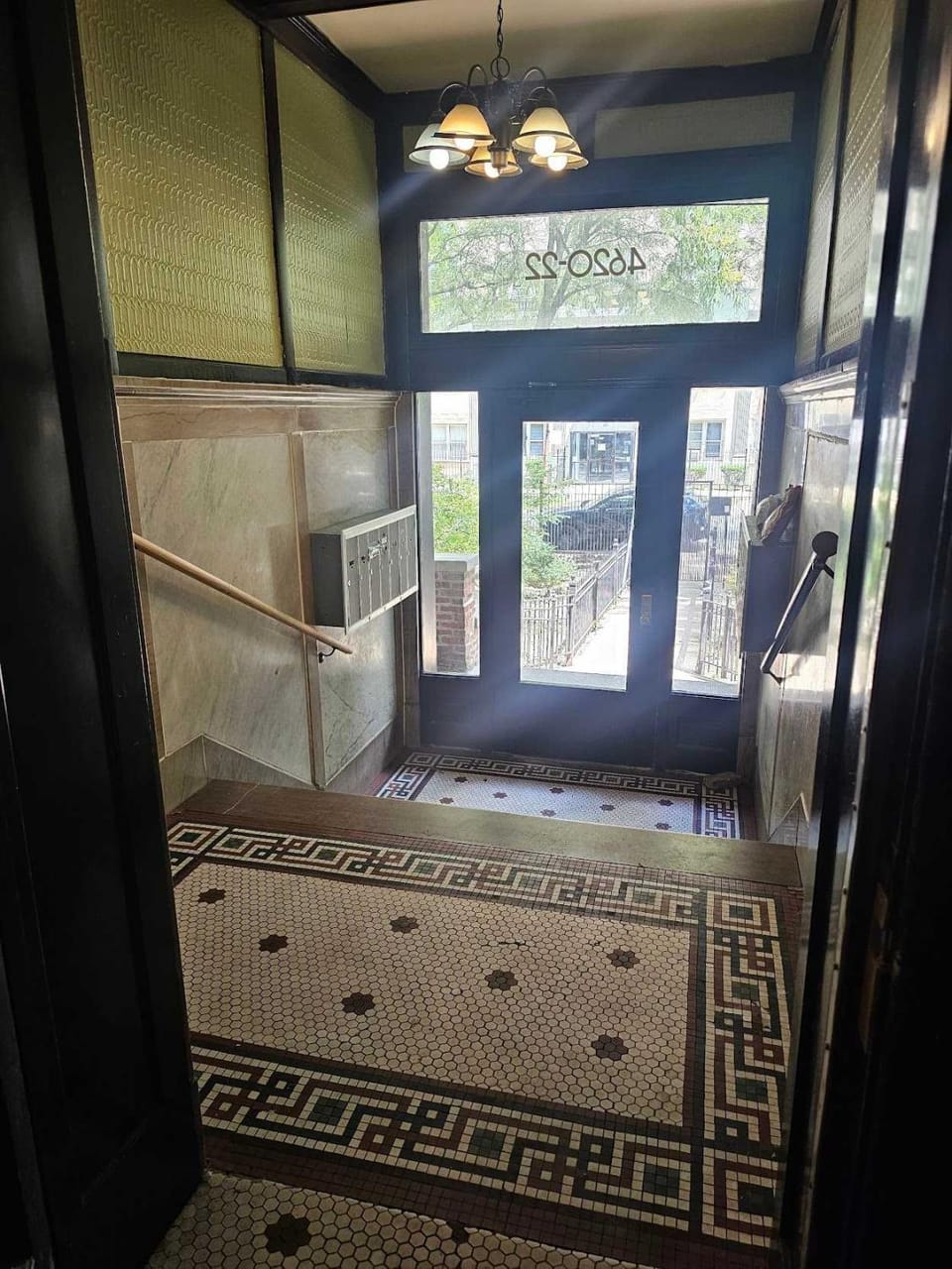 2 Bedroom Unit in Uptown Chicago Apartment in Chicago