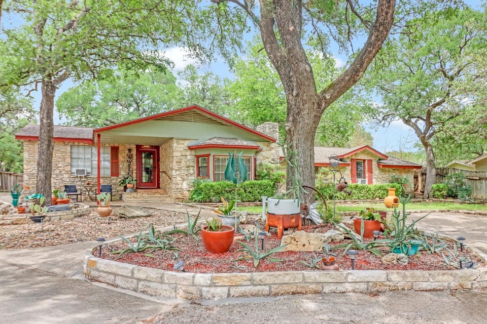 Hillsedge Haciendas- Casa Grande House in Wimberley