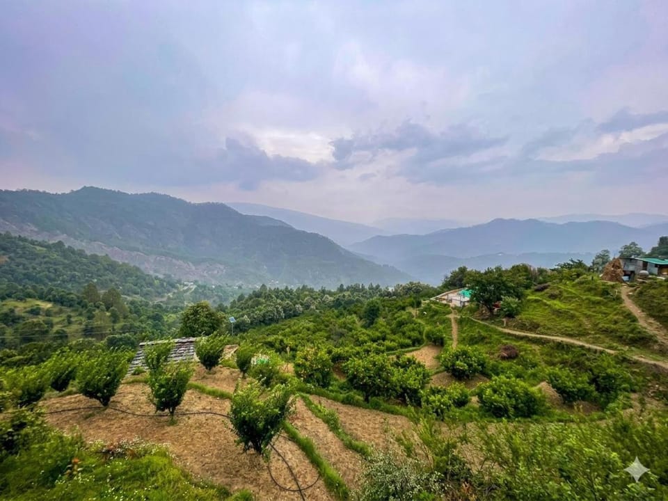 Nearby landmark, Spring, Day, Natural landscape, Mountain view