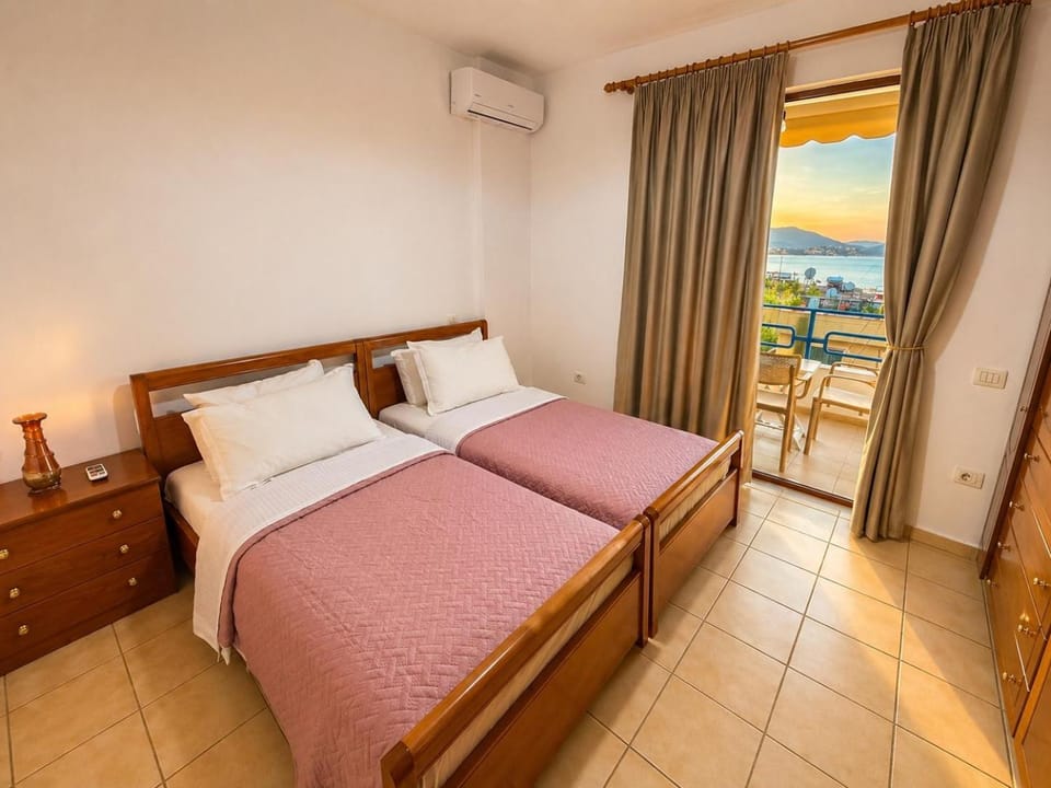Bed, Bedroom, air conditioner