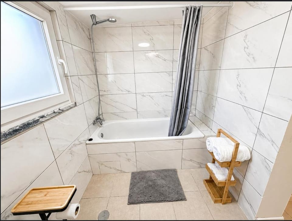 Bathroom, Bath