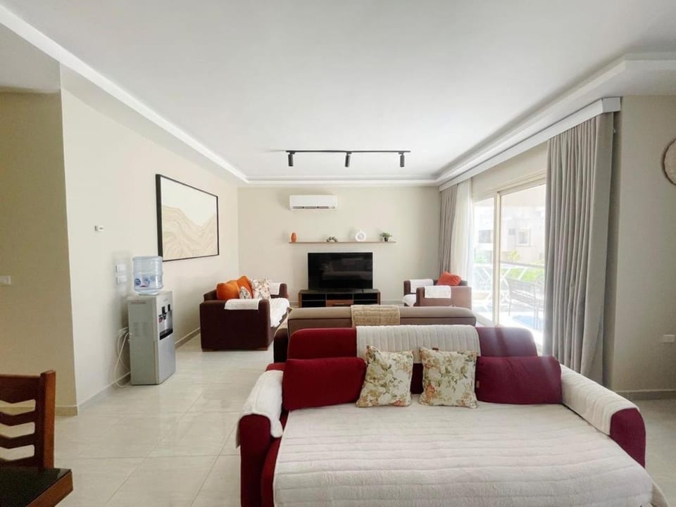 Hacienda Bay Retreat Premium 4BR Chalet Chalet in Egypt